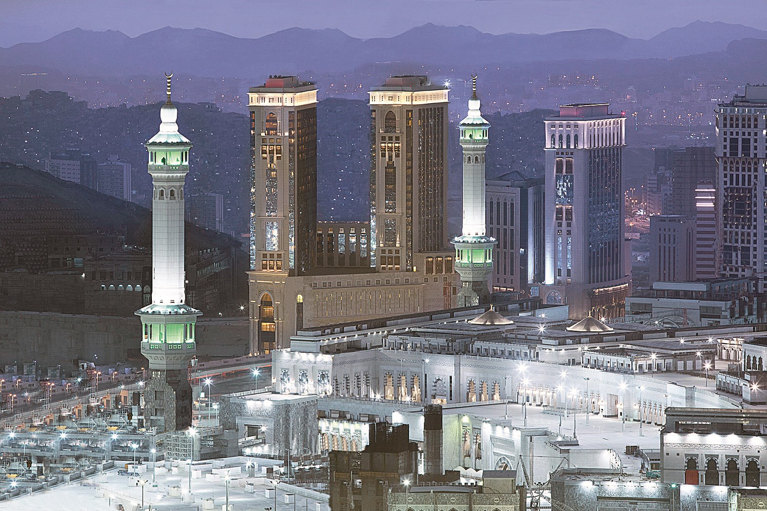 u0627u0644u0641u0646u062fu0642 u0627u0644u0623u062du062fu062b u0641u064a u0639u0627u0626u0644u0629 u00abu0647u064au0644u062au0648u0646u00bb