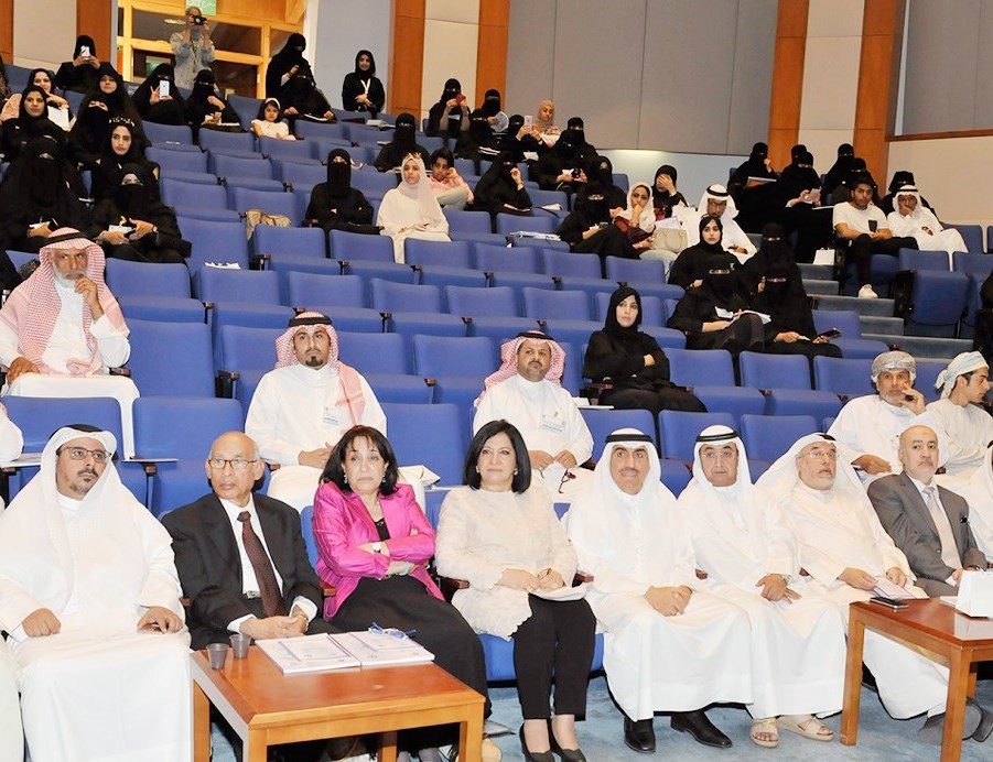 u062cu0627u0646u0628 u0645u0646 u0627u0644u062du0636u0648u0631