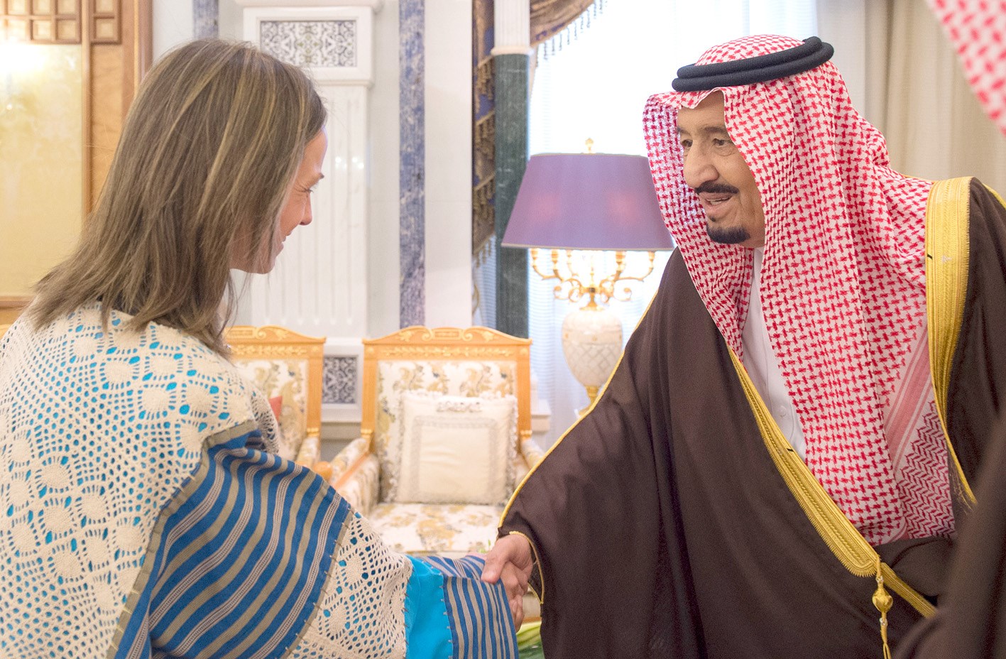 u0627u0644u0645u0644u0643 u0633u0644u0645u0627u0646 u0645u0633u062au0642u0628u0644u0627u064b u0631u0626u064au0633u0629 u0648u0641u062f u062du0632u0628 u00abu0627u0644u0645u062du0627u0641u0638u064au0646u00bb u0627u0644u0628u0631u064au0637u0627u0646u064a u0647u064au0644u064au0646 u0648u064au062au0644u064a u0641u064a u0627u0644u0631u064au0627u0636  (u0627 u0641 u0628)