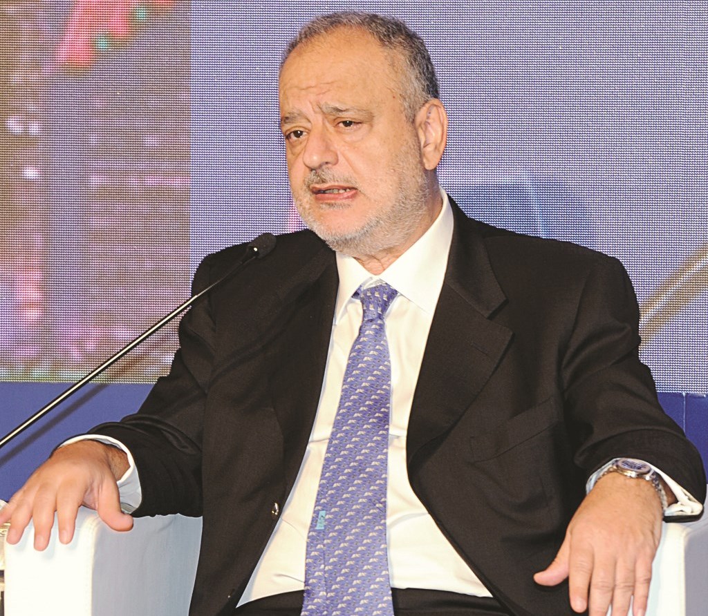 ميشال العقاد