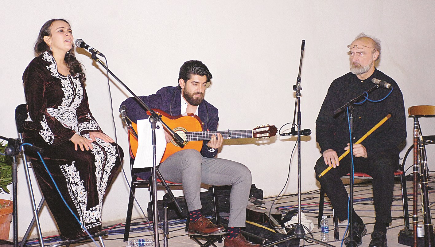 u062du0633u0646 u062cu0645u0639u0629 u0645u062au0648u0633u0637u0627u064b u062cu0633u0648u0633 u0648u0625u064au0641u0627u0646 (u062au0635u0648u064au0631 u0628u0633u0627u0645 u0632u064au062fu0627u0646)