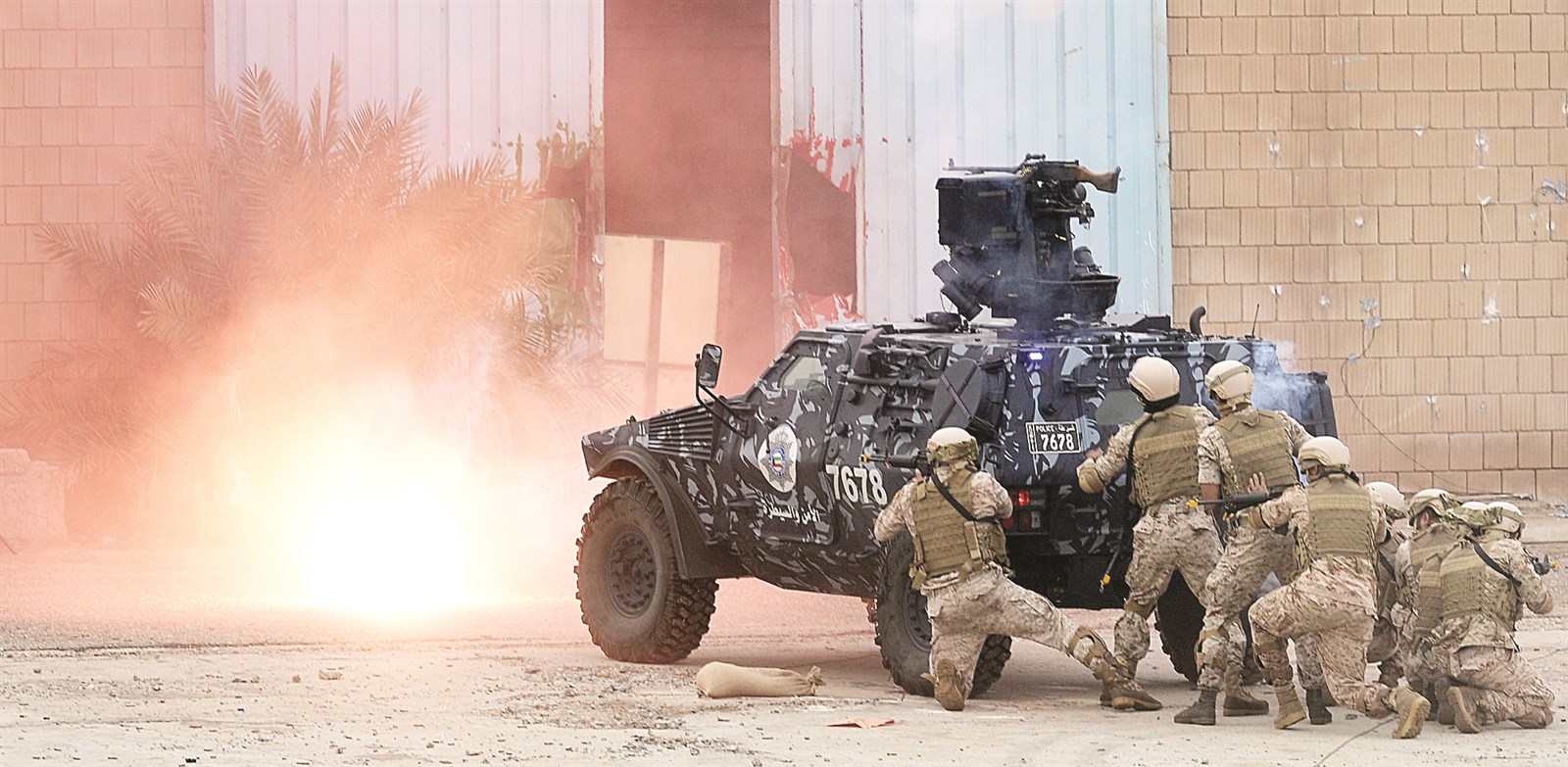 القوات تبدأ اقتحام مواقع المتسللين