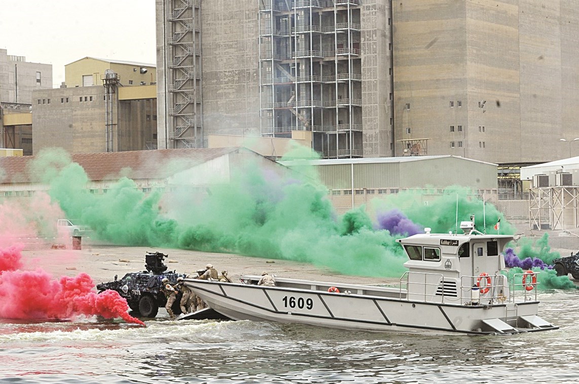 إنزال ناجح للجنود والمركبات الداعمة