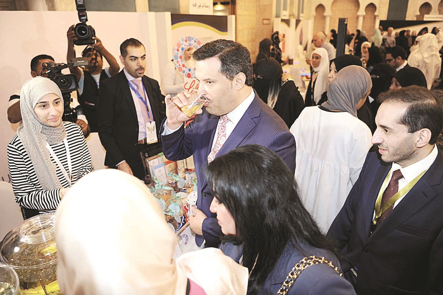 u0627u0644u062du0631u0628u064a u062eu0644u0627u0644 u0627u0641u062au062au0627u062du0647 u0627u0644u064au0648u0645 u0627u0644u062au0648u0639u0648u064a u0641u064a u0645u0633u062au0634u0641u0649 u0645u0628u0627u0631u0643b (u062au0635u0648u064au0631 u0637u0627u0631u0642 u0639u0632 u0627u0644u062fu064au0646)