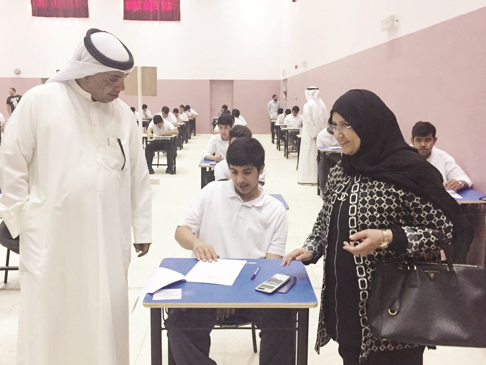 بدرية الخالدي أثناء جولتها