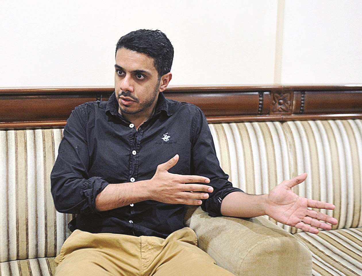 u062du0645u062f u0627u0644u0631u0648u0645u064a ( u062au0635u0648u064au0631 u0646u0648u0631 u0647u0646u062fu0627u0648u064a)