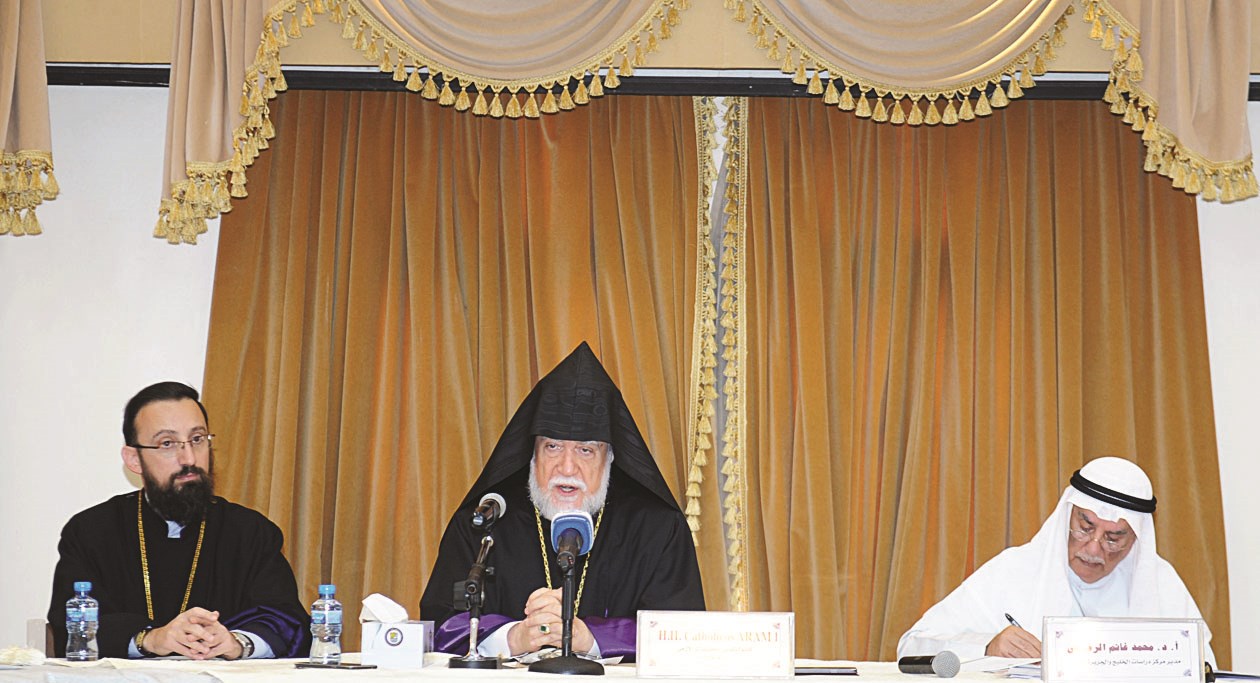 u0643u064au0634u064au0634u064au0627u0646 u0645u062au062du062fu062bu0627u064b u0641u064a u0646u062fu0648u0629 u0645u0631u0643u0632 u062fu0631u0627u0633u0627u062a u0627u0644u062eu0644u064au062c u0648u0627u0644u062cu0632u064au0631u0629 u0627u0644u0639u0631u0628u064au0629  (u062au0635u0648u064au0631 u0633u0639u0648u062f u0633u0627u0644u0645)