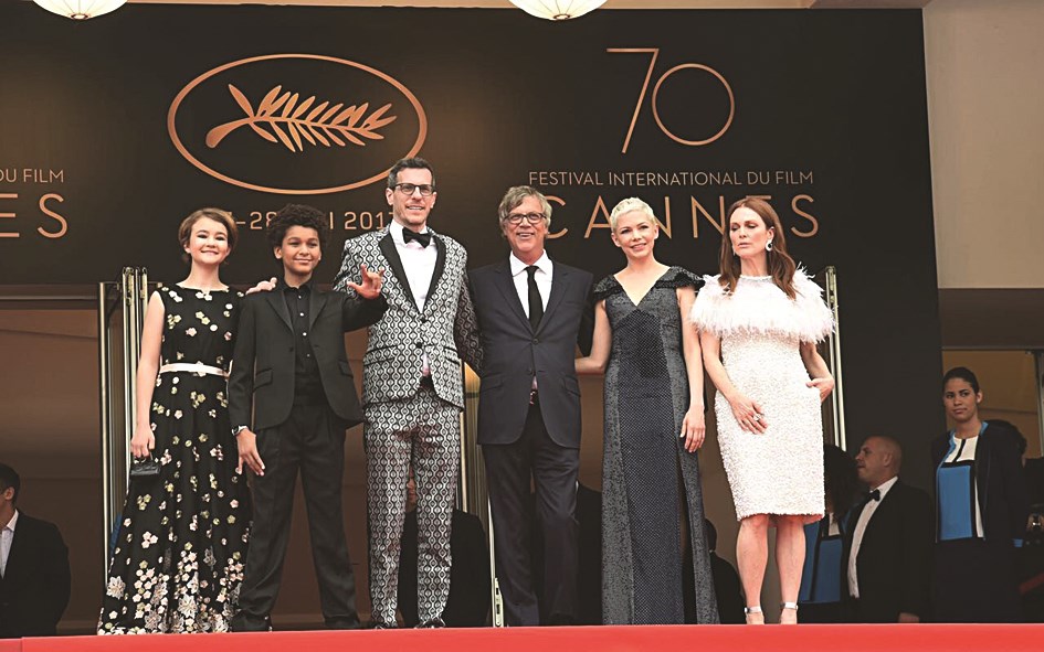 u0646u062cu0648u0645 u0627u0644u0641u064au0644u0645 u0627u0644u0623u0645u064au0631u0643u064a (u062au0635u0648u064au0631 u062cu0627u0633u0645 u0628u0627u0631u0648u0646)