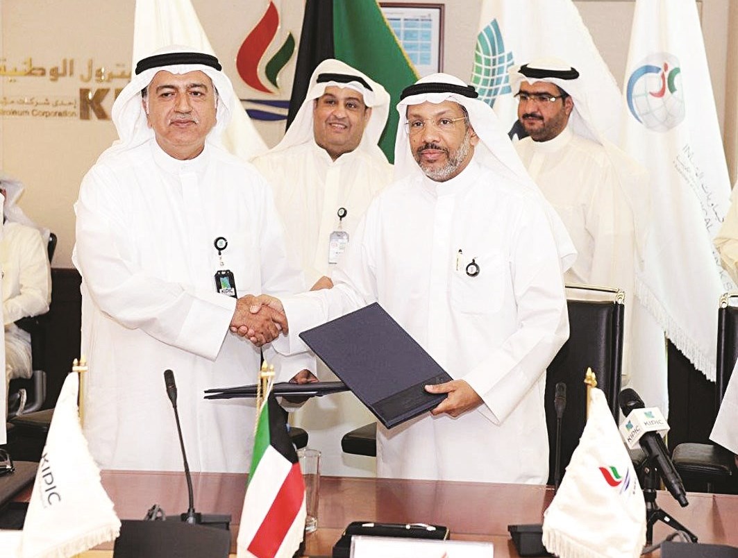 u0627u0644u0645u0637u064au0631u064a u0648u0647u0627u0634u0645 u064au062au0628u0627u062fu0644u0627u0646 u0627u0644u0639u0642u0648u062f