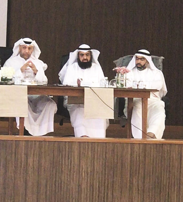 u062cu0627u0633u0645 u0628u0648u062du0645u062f u0645u062cu062au0645u0639u0627u064b u0628u0631u0624u0633u0627u0621 u0644u062cu0627u0646 u0627u0644u0627u062eu062au0628u0627u0631u0627u062a u0641u064a u0627u0644u0641u0631u0648u0627u0646u064au0629