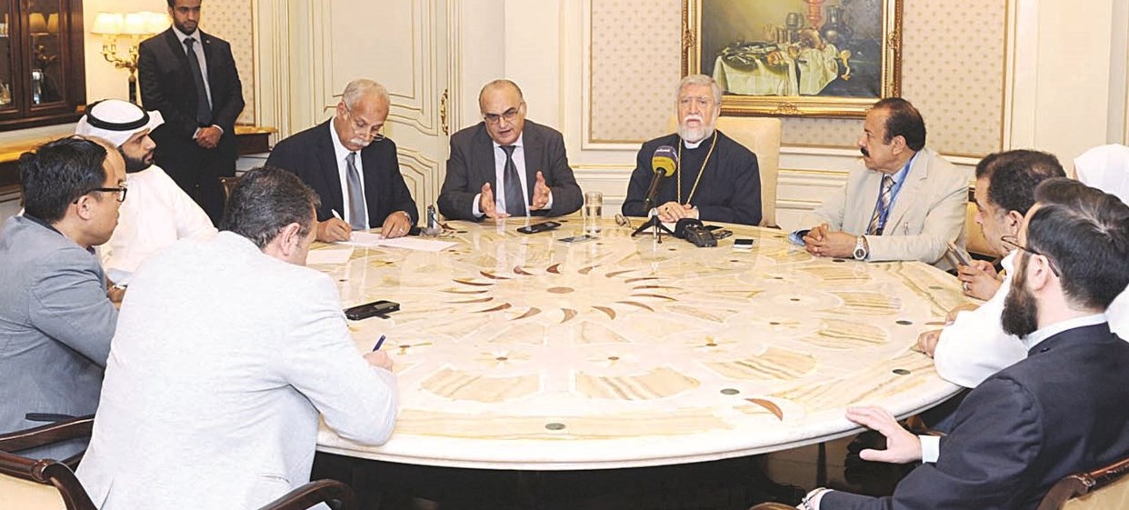 u0622u0631u0627u0645 u0627u0644u0623u0648u0644 u0641u064a u0627u0644u0644u0642u0627u0621 u0627u0644u0635u062du0627u0641u064a