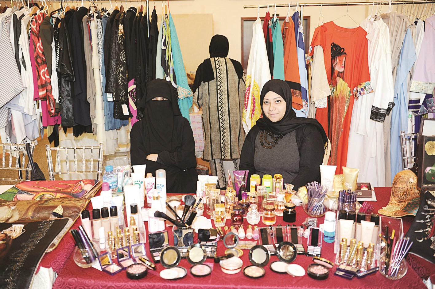 مشروع أدوات تجميل (تصوير طارق عزالدين)