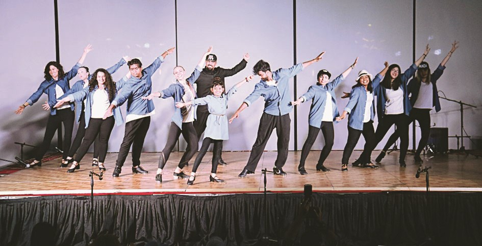 u0644u0648u062du0629 u0627u0644u0640 u00abTap Danceu00bb u0627u0644u0631u0627u0642u0635u0629 (u062au0635u0648u064au0631 u0628u0633u0627u0645 u0632u064au062fu0627u0646)