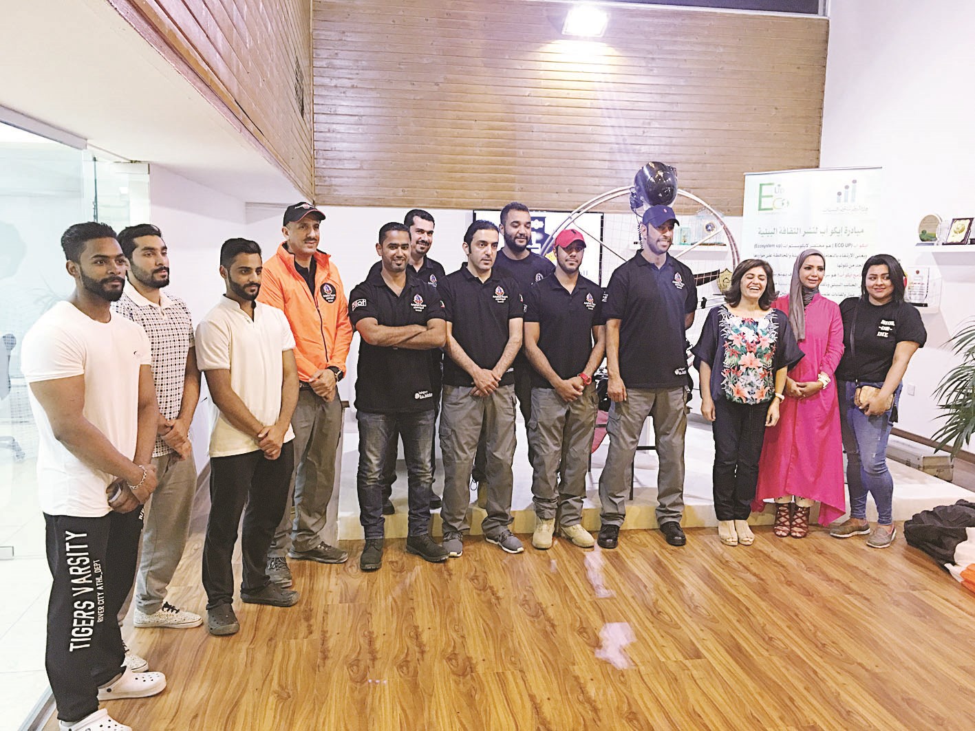 u0623u0639u0636u0627u0621 u0641u0631u064au0642 u0627u0644u0637u064au0631u0627u0646 u0627u0644u0634u0631u0627u0639u064a u0641u064a u0644u0642u0637u0629 u062cu0645u0627u0639u064au0629