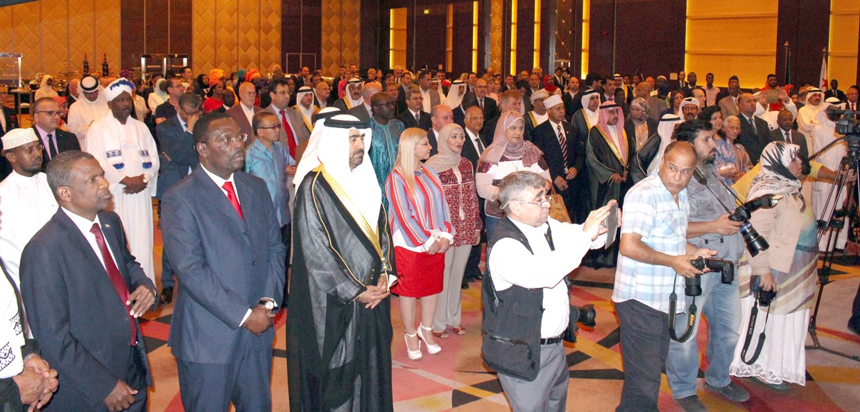 u062du0636u0648u0631 u0627u0644u062du0641u0644 (u062au0635u0648u064au0631 u0643u0631u0645 u0630u064au0627u0628)