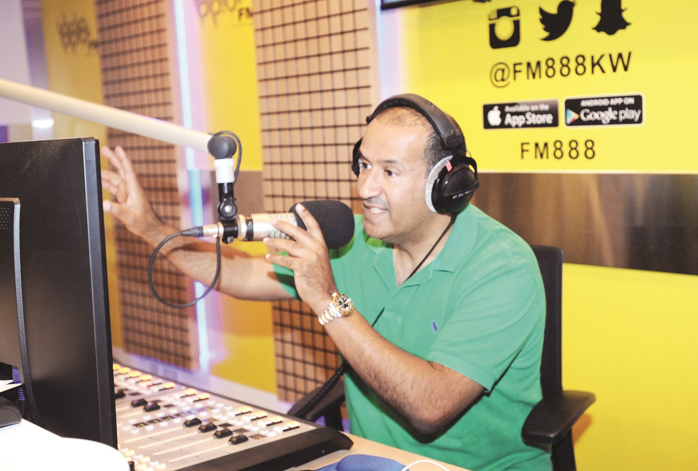 u0637u0644u0627u0644 u0627u0644u064au0627u0642u0648u062a