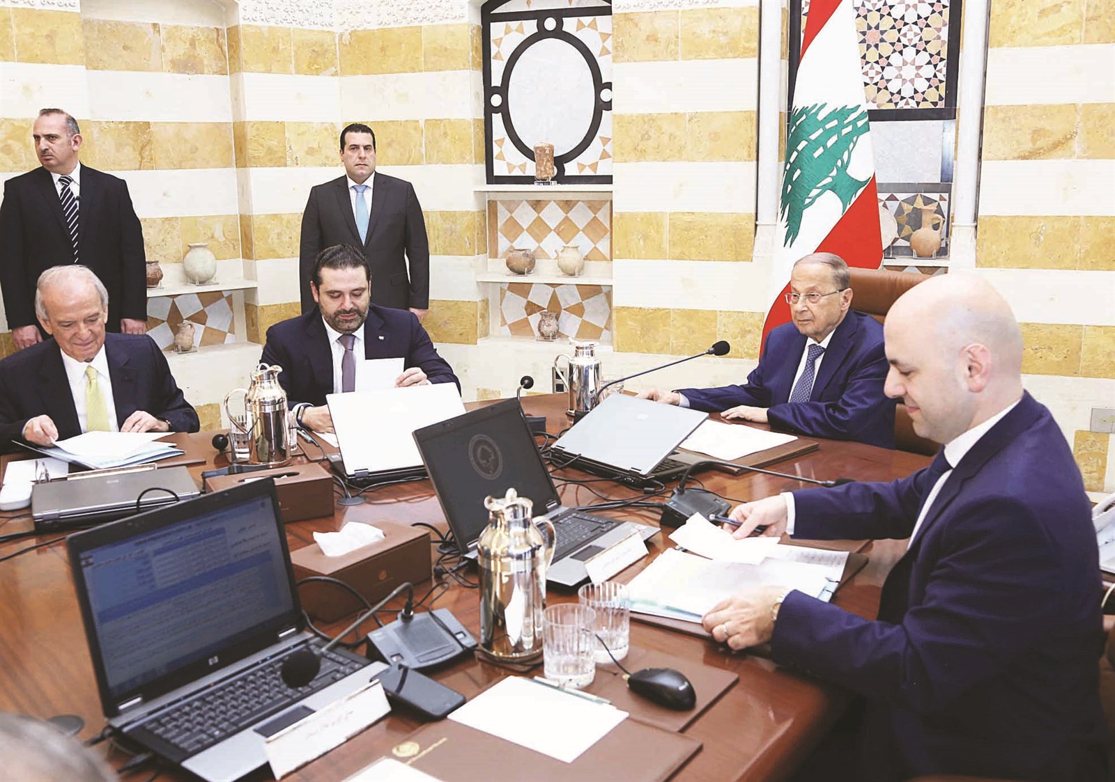 u0639u0648u0646 u0645u062au0631u0626u0633u0627u064b u062cu0644u0633u0629 u0645u062cu0644u0633 u0627u0644u0648u0632u0631u0627u0621 u0627u0644u0644u0628u0646u0627u0646u064a u0623u0645u0633 (u062fu0627u0644u0627u062au064a u0648u0646u0647u0631u0627)