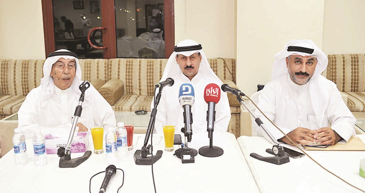 u062cu0627u0646u0628 u0645u0646 u0627u0644u0645u0624u062au0645u0631 u0627u0644u0635u062du0627u0641u064a (u062au0635u0648u064au0631 u0633u0639u062f u0647u0646u062fu0627u0648u064a)