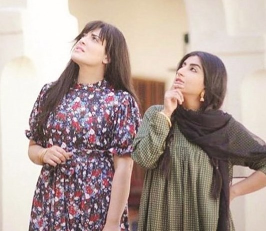 بثينة الرئيسي وهبة الدري في «كحل أسود قلب أبيض»