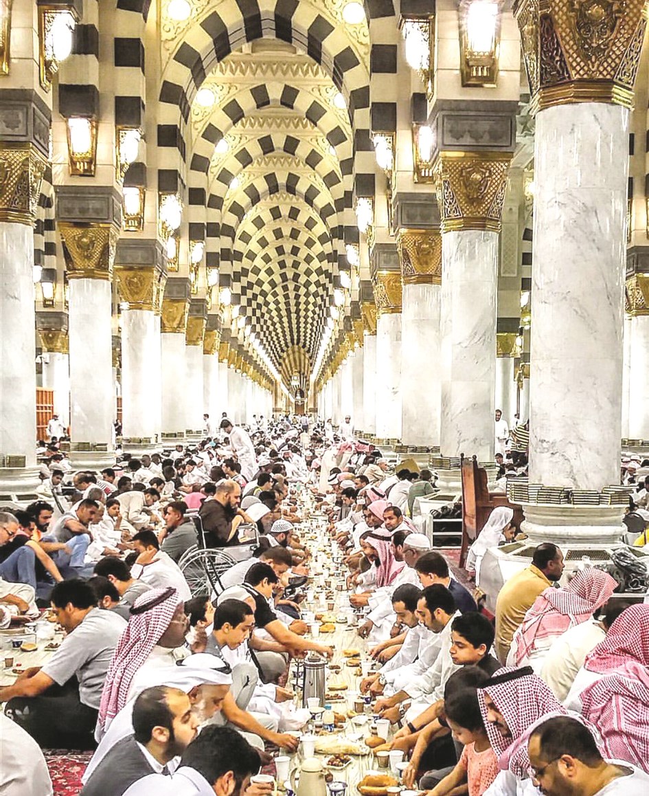 u0625u0641u0637u0627u0631 u0631u0645u0636u0627u0646u064a u062cu0645u0627u0639u064a u0641u064a u0631u062du0627u0628 u0627u0644u0645u0633u062cu062f u0627u0644u0646u0628u0648u064a u0628u0627u0644u0645u062fu064au0646u0629 u0627u0644u0645u0646u0648u0631u0629