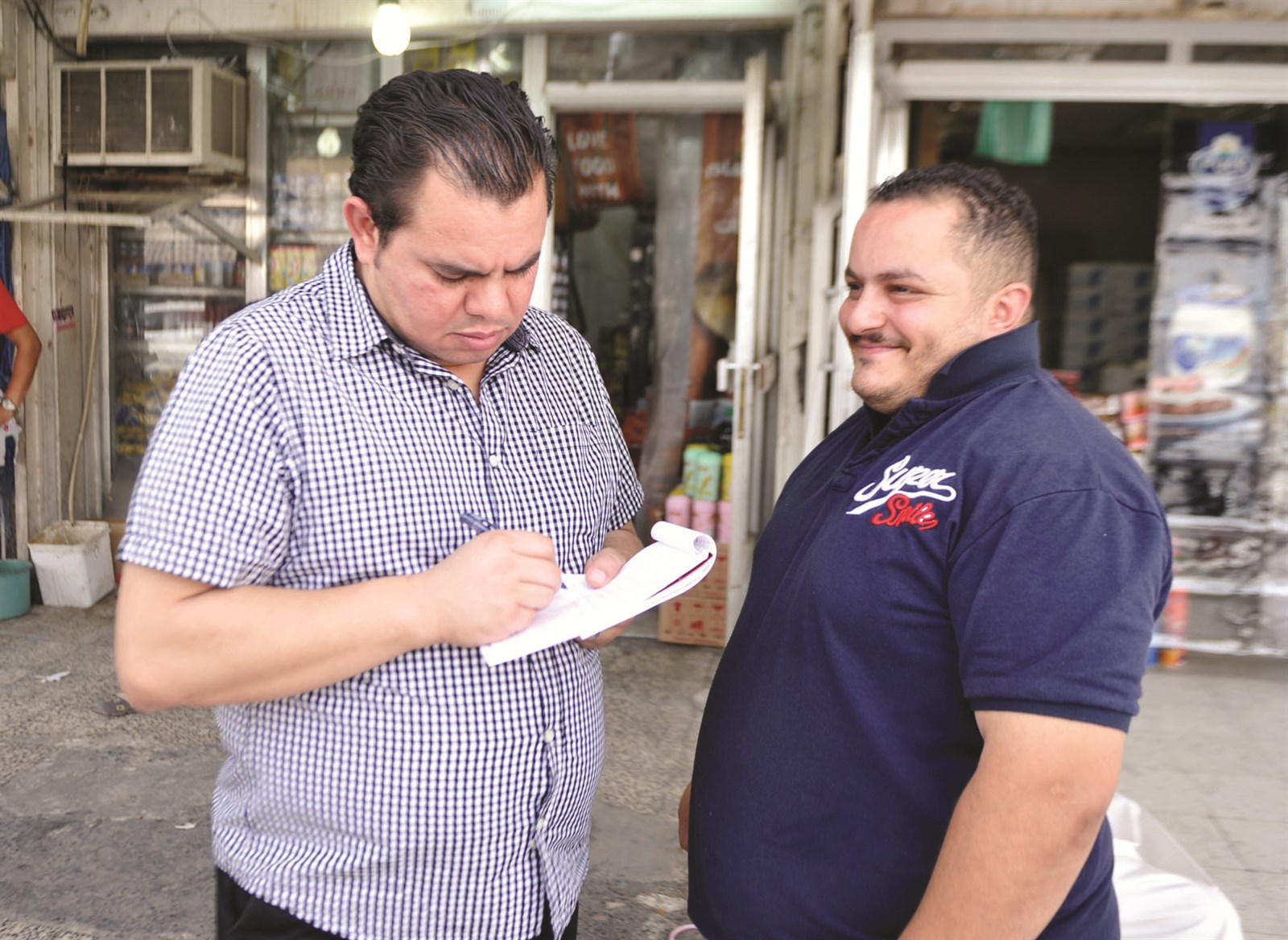 أحمد الزبيدي يتحدث للزميل باسم عبدالرحمن