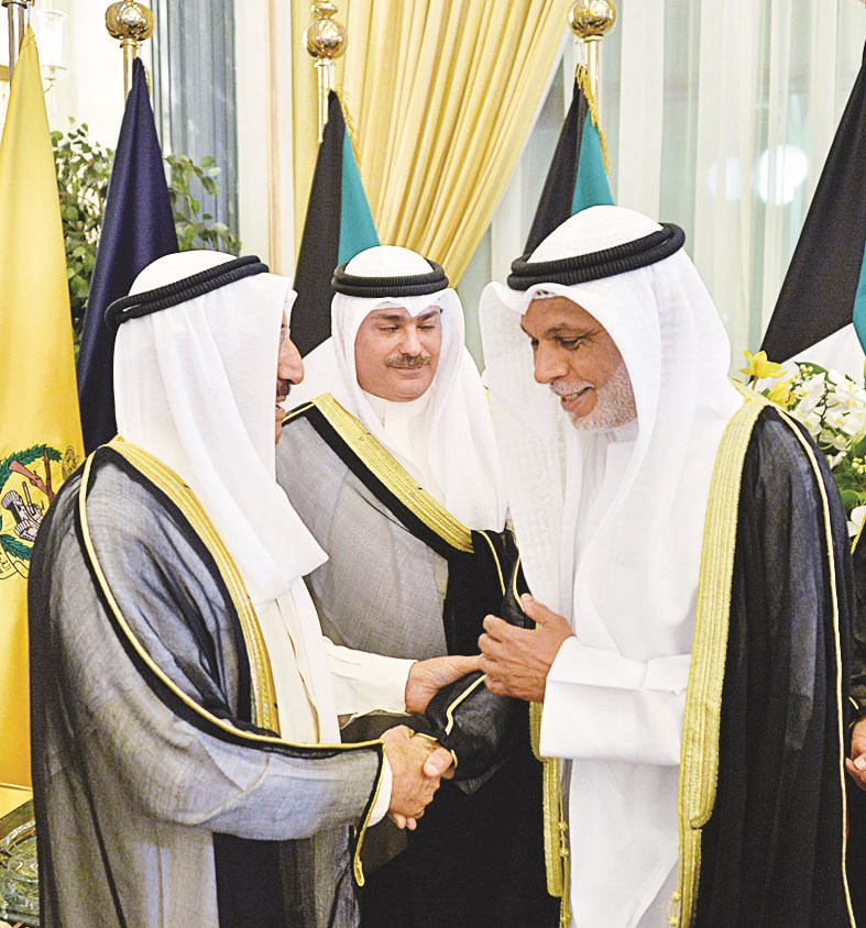 سمو الأمير يتلقى تهاني المستشار المطاوعة