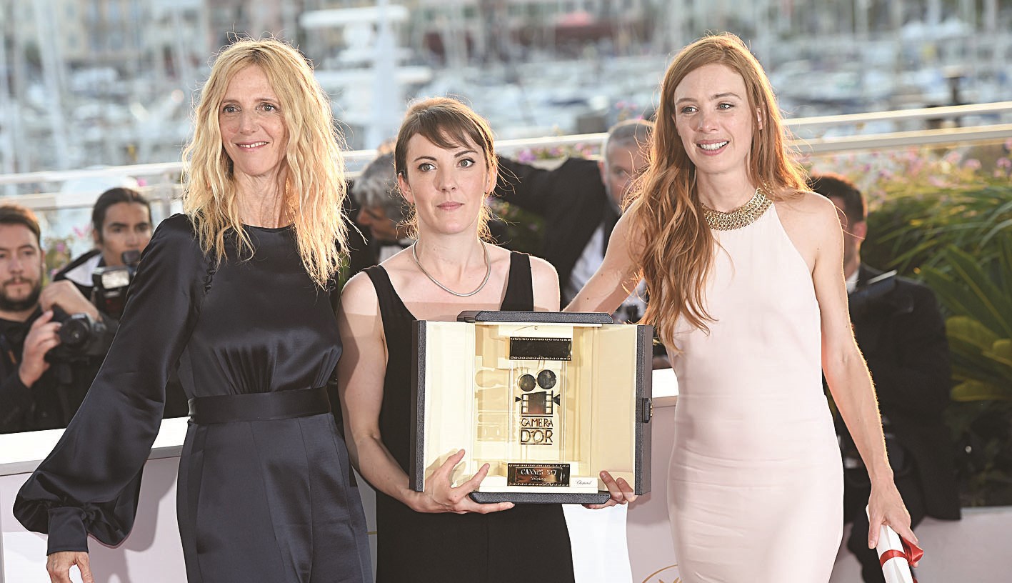 الفرنسية لينور سيرايلي تفوز بـ «الكاميرا الذهبية» عن فيلمها «Jeune Femme»