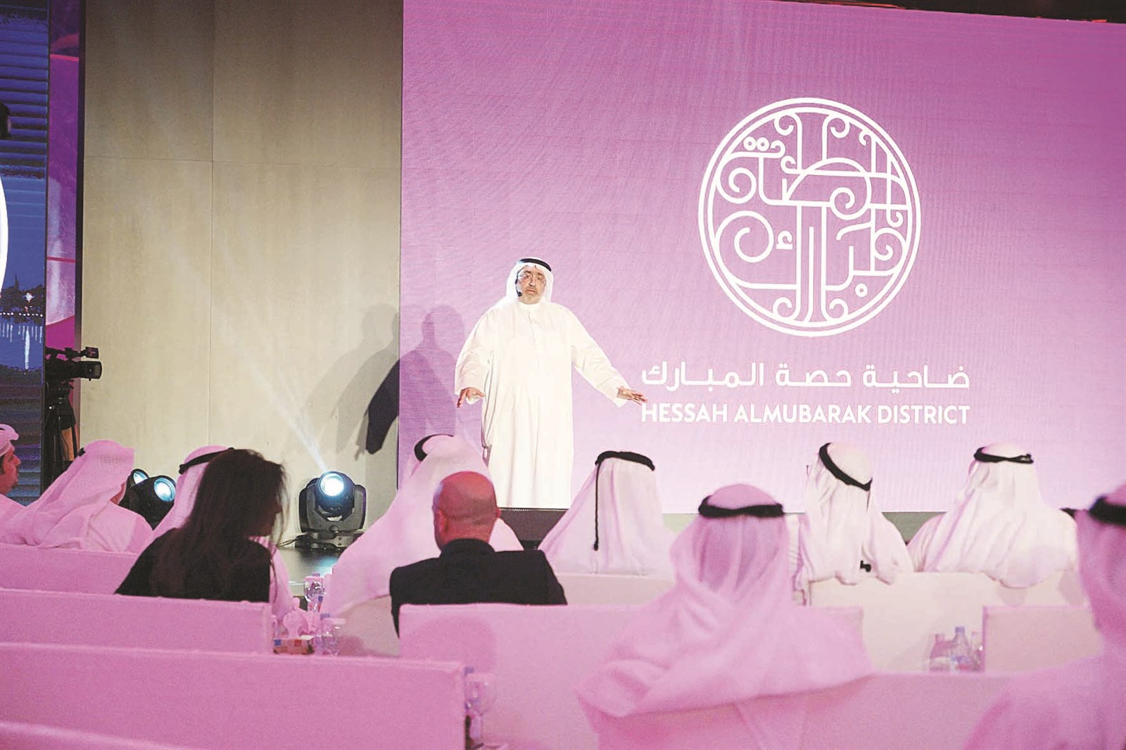 الجراح متحدثاً