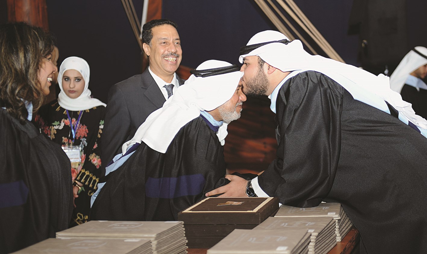 u0642u0628u0644u0629 u0645u0646 u062eu0631u064au062c u0639u0644u0649 u062cu0628u064au0646 u0645u0639u0644u0645u0647  (u062au0635u0648u064au0631 u0633u0639u0648u062f u0633u0627u0644u0645)