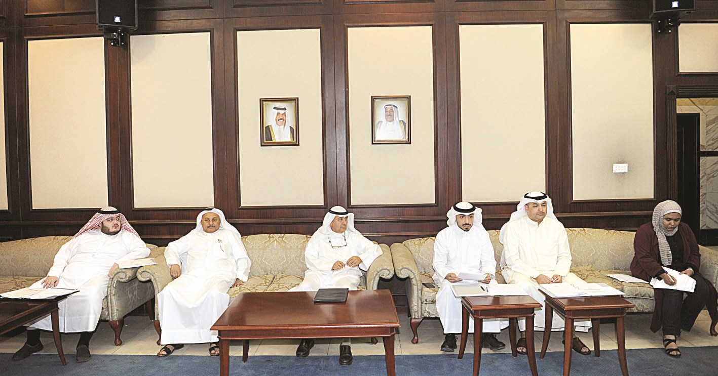 u0627u0644u0639u062cu0644u0627u0646 u0645u062au0631u0626u0633u0627u064b u0627u0644u0639u0645u0648u0645u064au0629     (u062au0635u0648u064au0631 u0637u0627u0631u0642 u0639u0632u0627u0644u062fu064au0646)