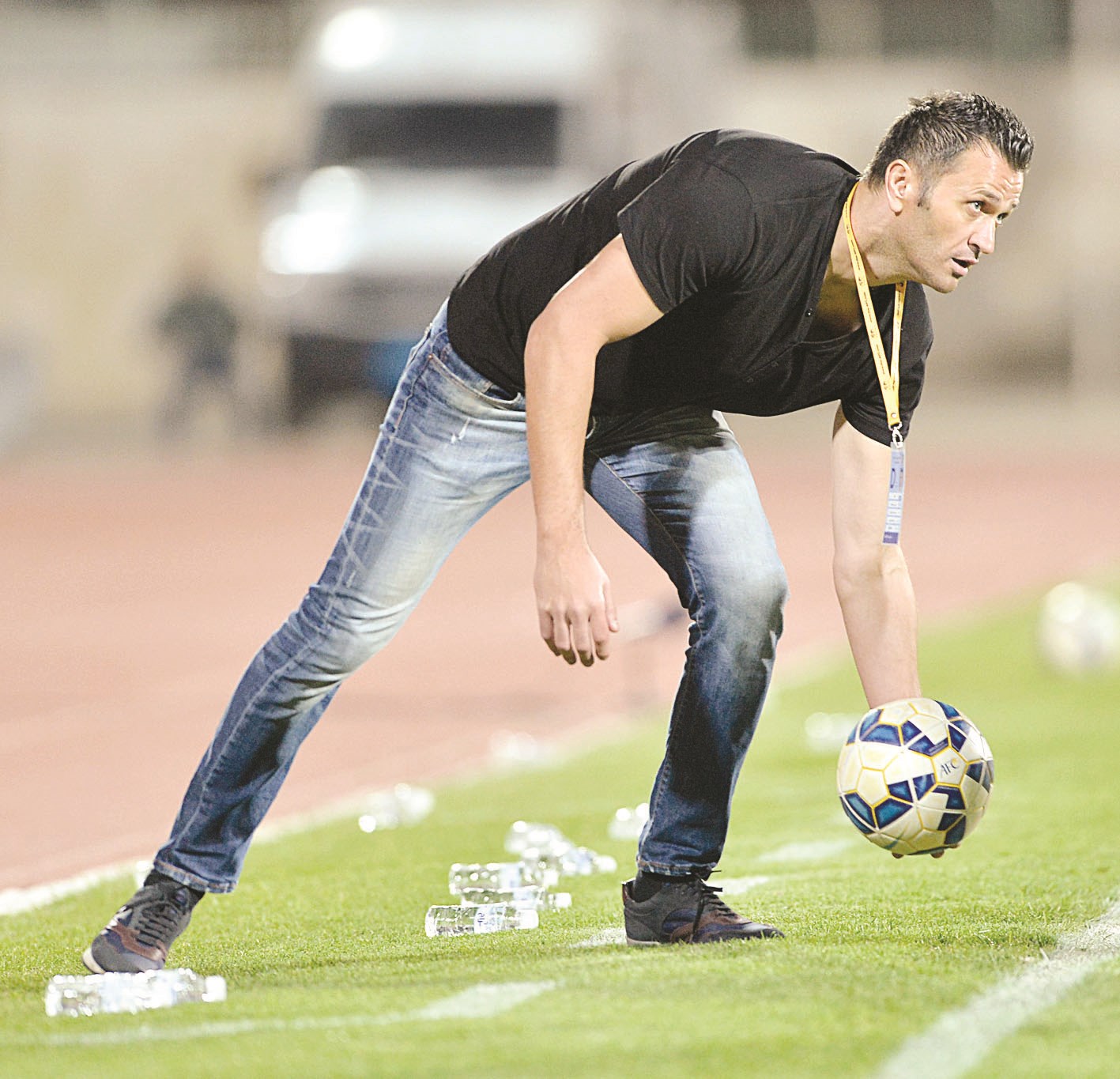 u062fu0627u0644u064au0628u0648u0631 u0633u062au0627u0631u0643u064au0641u064au062au0634 u0628u0627u0642u064d u0641u064a u00abu0627u0644u0642u0644u0639u0629 u0627u0644u0635u0641u0631u0627u0621u00bb     (u062au0635u0648u064au0631 u062cu0627u0633u0645 u0628u0627u0631u0648u0646)