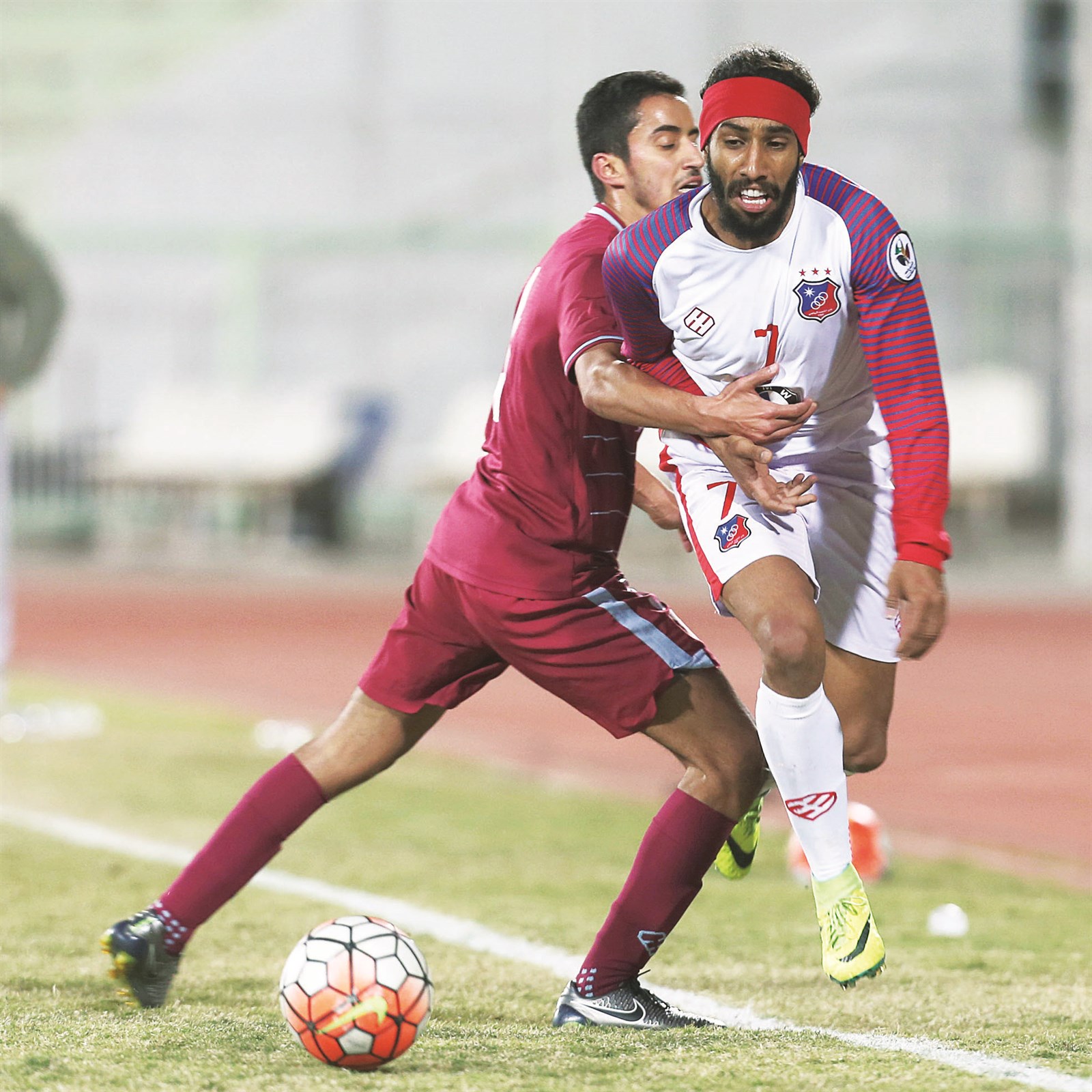 u0627u0644u0646u0635u0631... u0647u0644 u064au0639u0631u0642u0644 u0627u0646u0637u0644u0627u0642u0629 u00abu0627u0644u0643u0648u064au062au00bbu061f              (u0627u0644u0623u0632u0631u0642 u062fu0648u062a u0643u0648u0645)