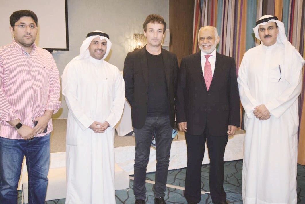 u0627u0644u062cu0627u0631u0627u0644u0644u0647 u0648u0628u0627u062au0631u064au0643 u064au062au0648u0633u0637u0627u0646 u0639u0628u062f u0627u0644u0633u0644u0627u0645 u0648u0627u0644u0645u0644u064au0641u064a u0648u0645u0646u062fu0646u064a