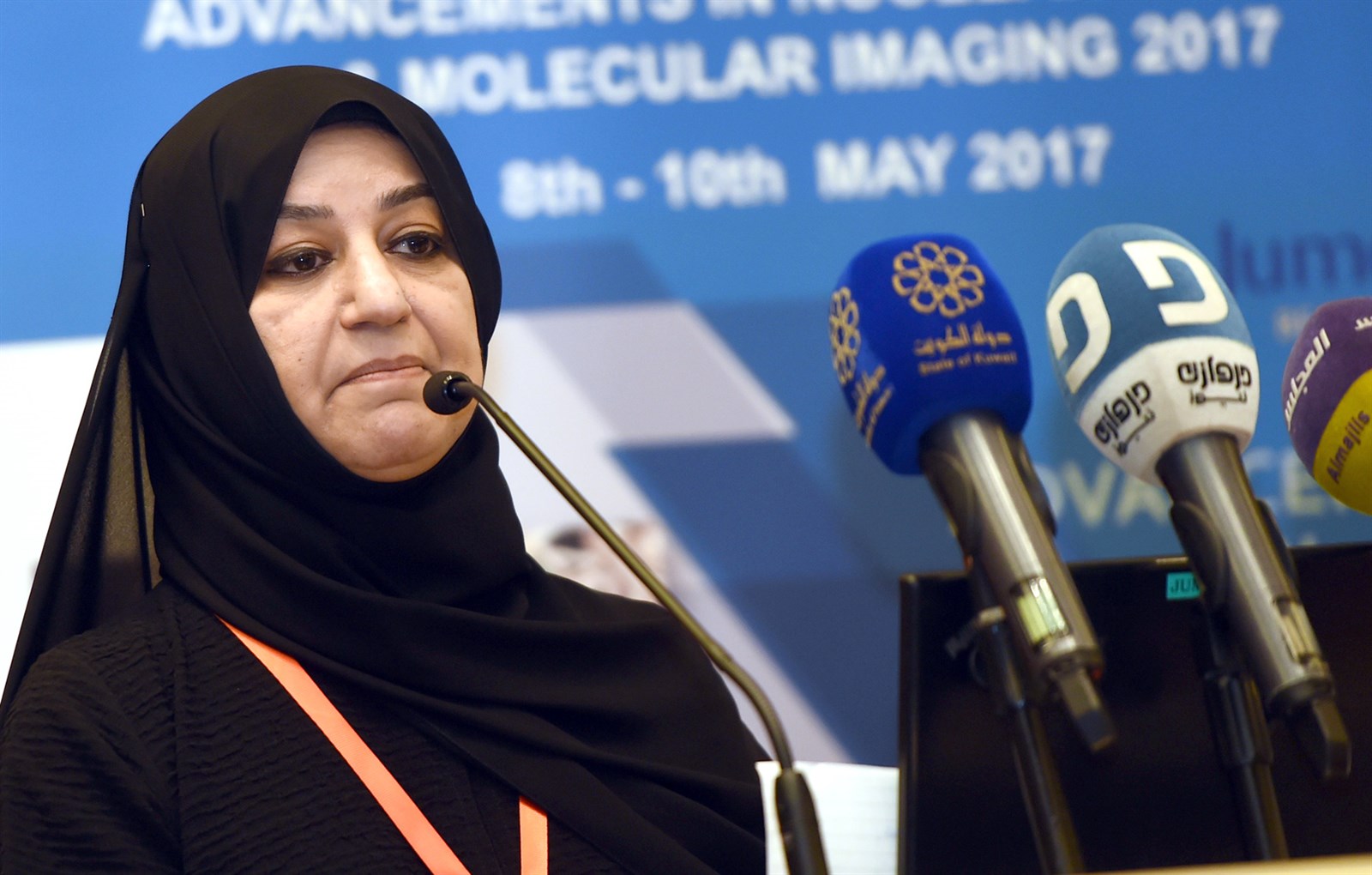 u0625u064au0645u0627u0646 u0627u0644u0634u0645u0631u064a u0645u062au062du062fu0651u062bu0629 u0641u064a u0627u0644u0645u0624u062au0645u0631 (u062au0635u0648u064au0631 u062cu0627u0633u0645 u0628u0627u0631u0648u0646)