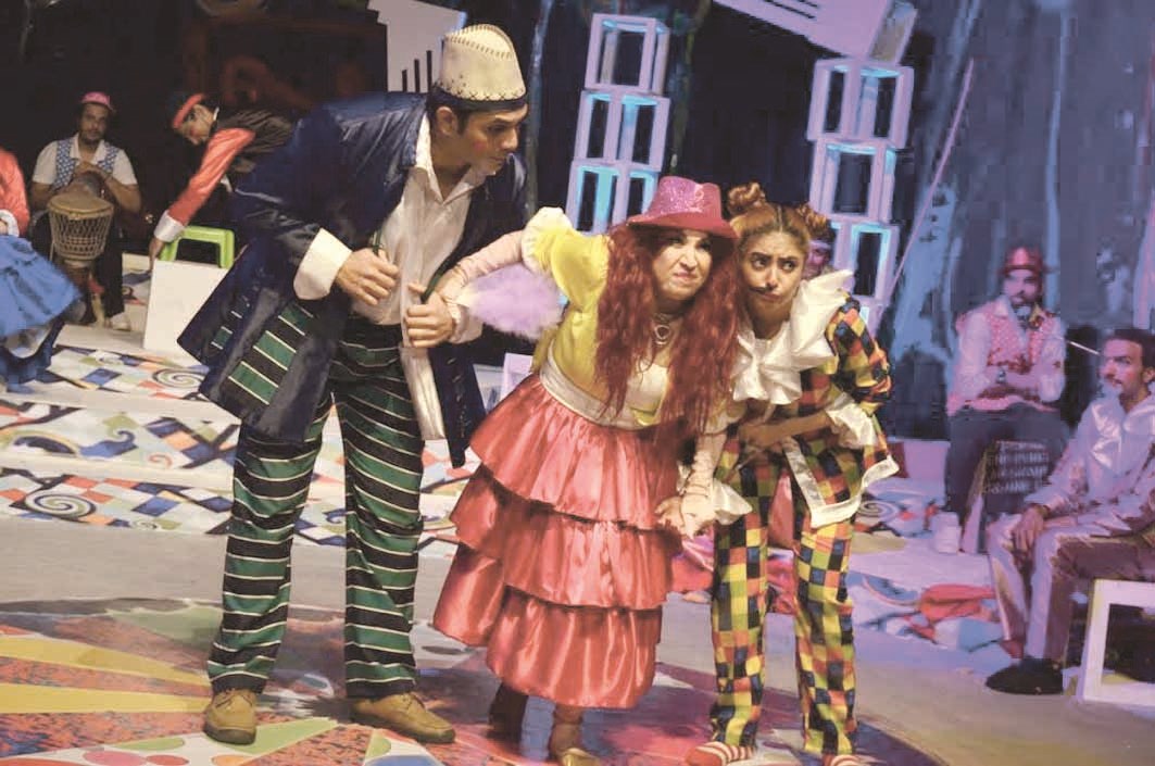 u0645u0634u0647u062f u0645u0646 u00abu0644u0639u0628u0629 u0627u0644u0639u0631u0627u0641u00bb