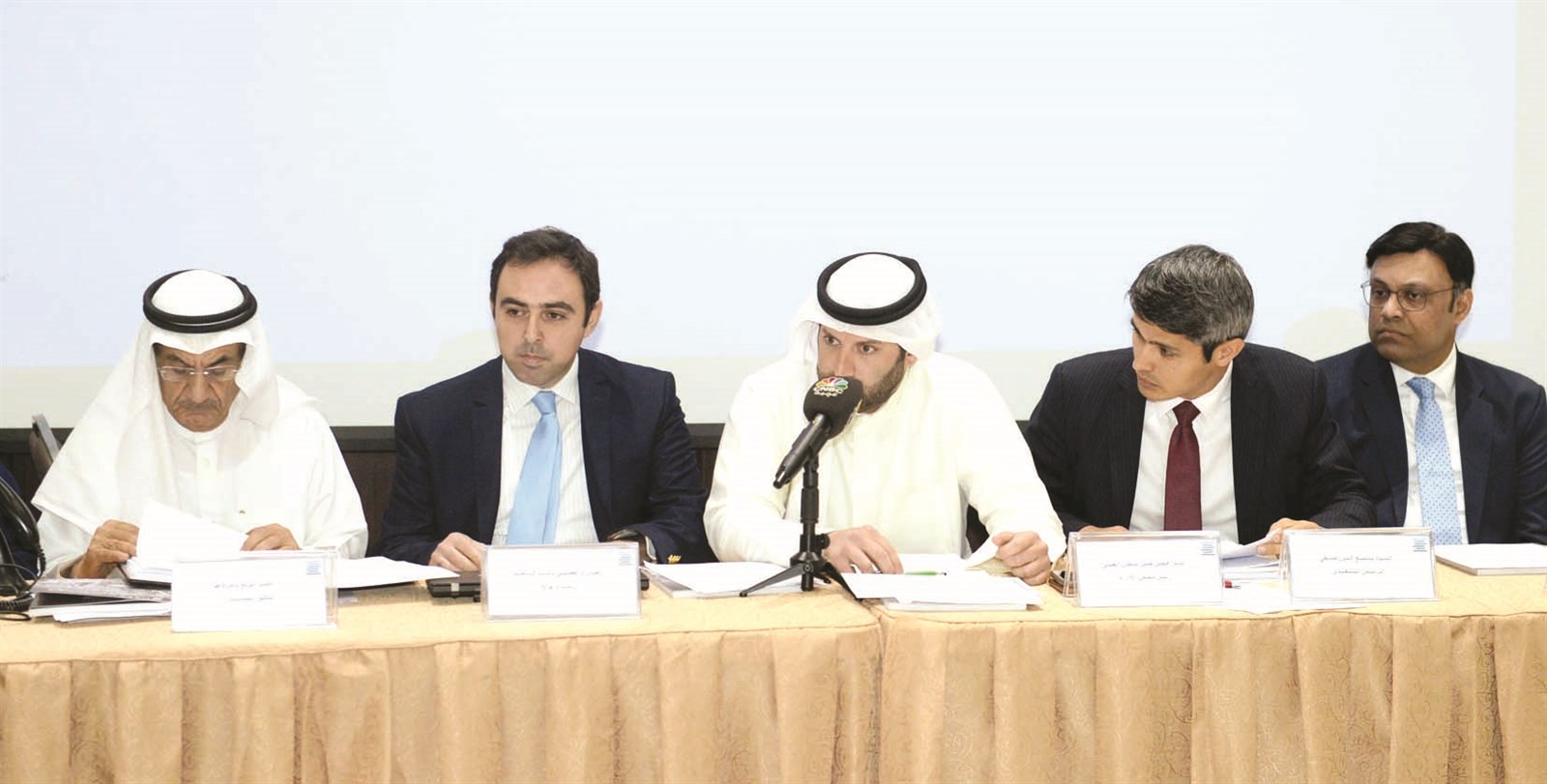 u0633u0644u0637u0627u0646 u0645u062au0631u0626u0633u0627u064b u0627u0644u0639u0645u0648u0645u064au0629 (u062au0635u0648u064au0631 u0632u0643u0631u064au0627 u0639u0637u064au0629)