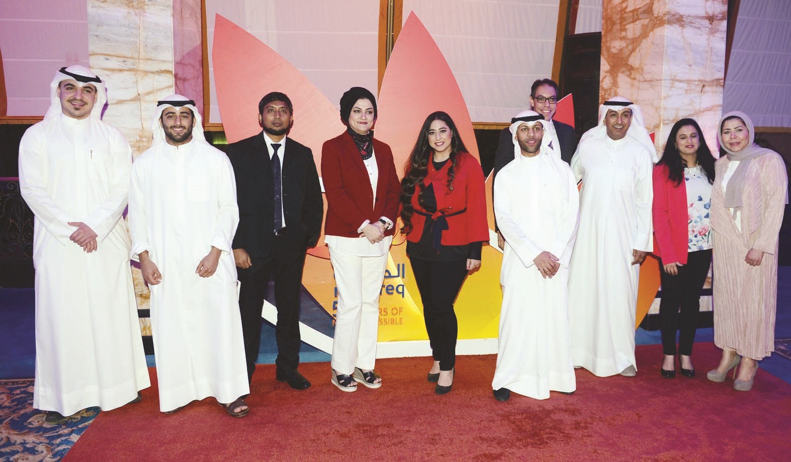 u0645u0634u0627u0631u0643u0648u0646 u0641u064a u062du0641u0644 u0627u0644u0628u0646u0643 (u062au0635u0648u064au0631 u0632u0643u0631u064au0627 u0639u0637u064au0629)