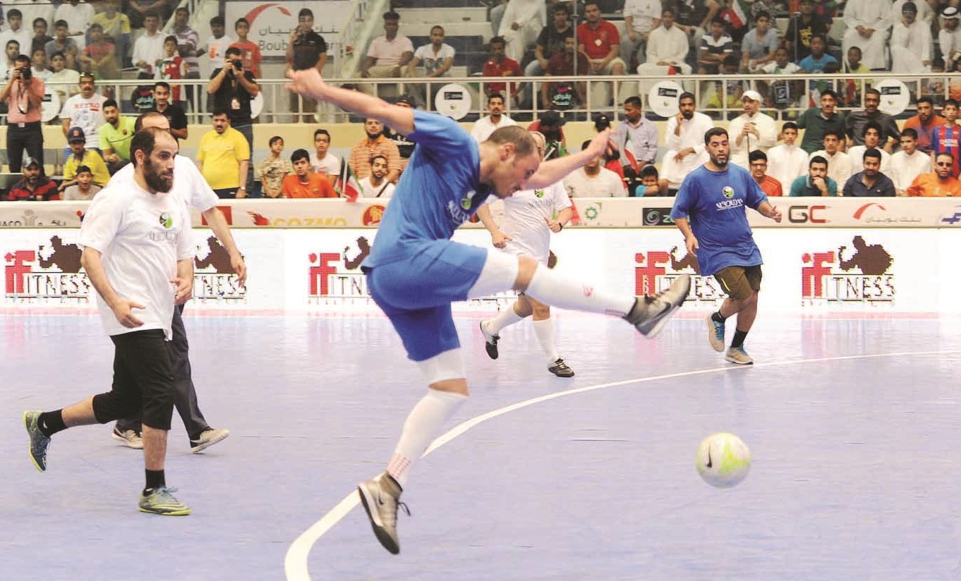 تسديدة قوية من الغانم