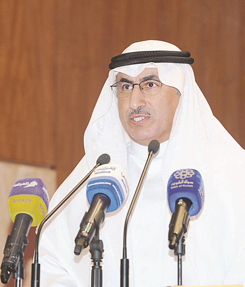 الفارس متحدثاً