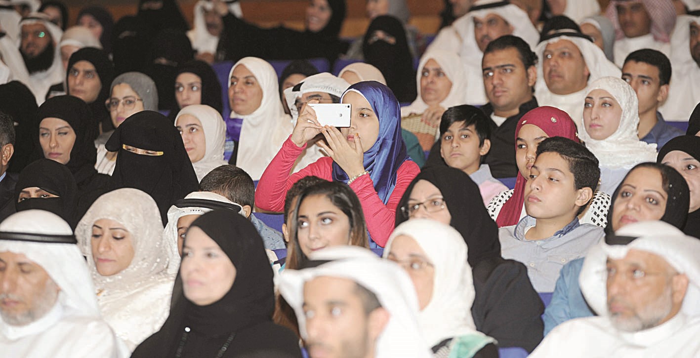 متابعة من أهالي الفائقين