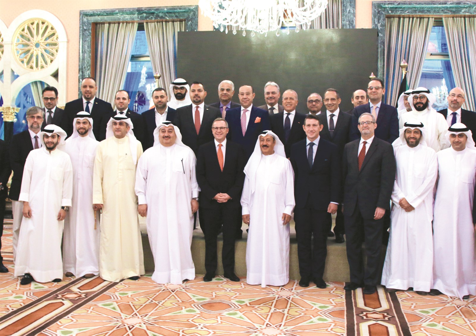 u0645u0633u0624u0648u0644u0648 u00abu0628u0648u062eu0645u0633u064au0646u00bb u0648u00abu0625u0646u062au0631u0643u0648u0646u062au064au0646u0646u062au0627u0644u00bb u0641u064a u0644u0642u0637u0629 u062cu0645u0627u0639u064au0629