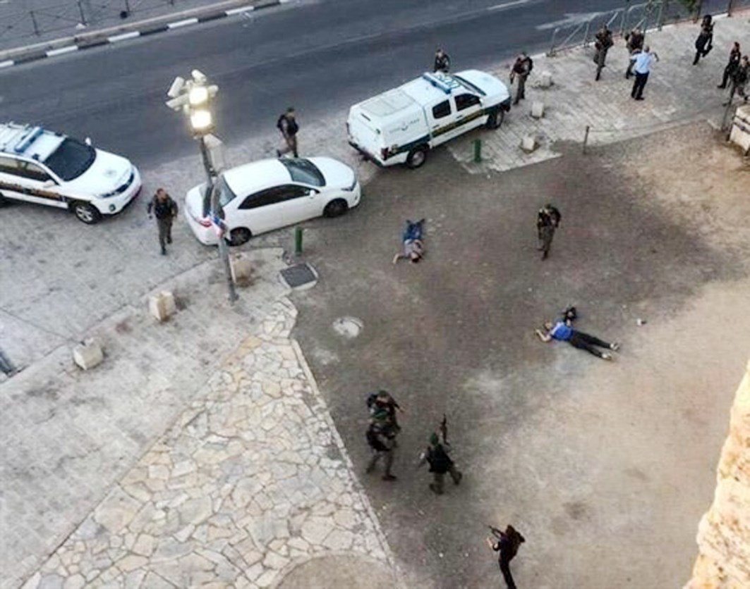 u0642u062au064au0644u0627u0646 u0641u0644u0633u0637u064au0646u064au0627u0646 u0645u0646 u0645u0646u0641u0630u064a u0627u0644u0647u062cu0648u0645 u0641u064a u0627u0644u0642u062fu0633          (u0631u0648u0633u064au0627 u0627u0644u064au0648u0645)