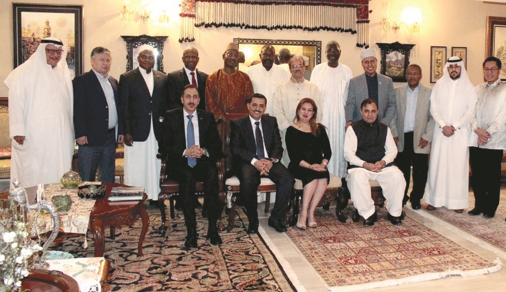 u0635u0648u0631u0629 u062cu0645u0627u0639u064au0629 u0644u0633u0641u0631u0627u0621 u0627u0644u062fu0648u0644 u0627u0644u0627u0633u0644u0627u0645u064au0629 u062eu0644u0627u0644 u0645u0623u062fu0628u0629 u0627u0644u0625u0641u0637u0627u0631