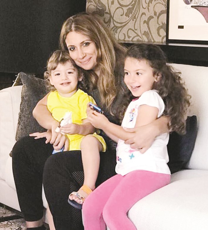 u0641u0631u062d u0627u0644u0642u0635u0627u0628 u0645u0639 u0637u0641u0644u064au0652u0647u0627