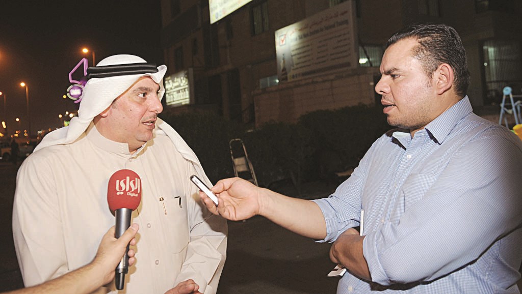 الظفيري مصرحا إلى الزميل باسم عبدالرحمن