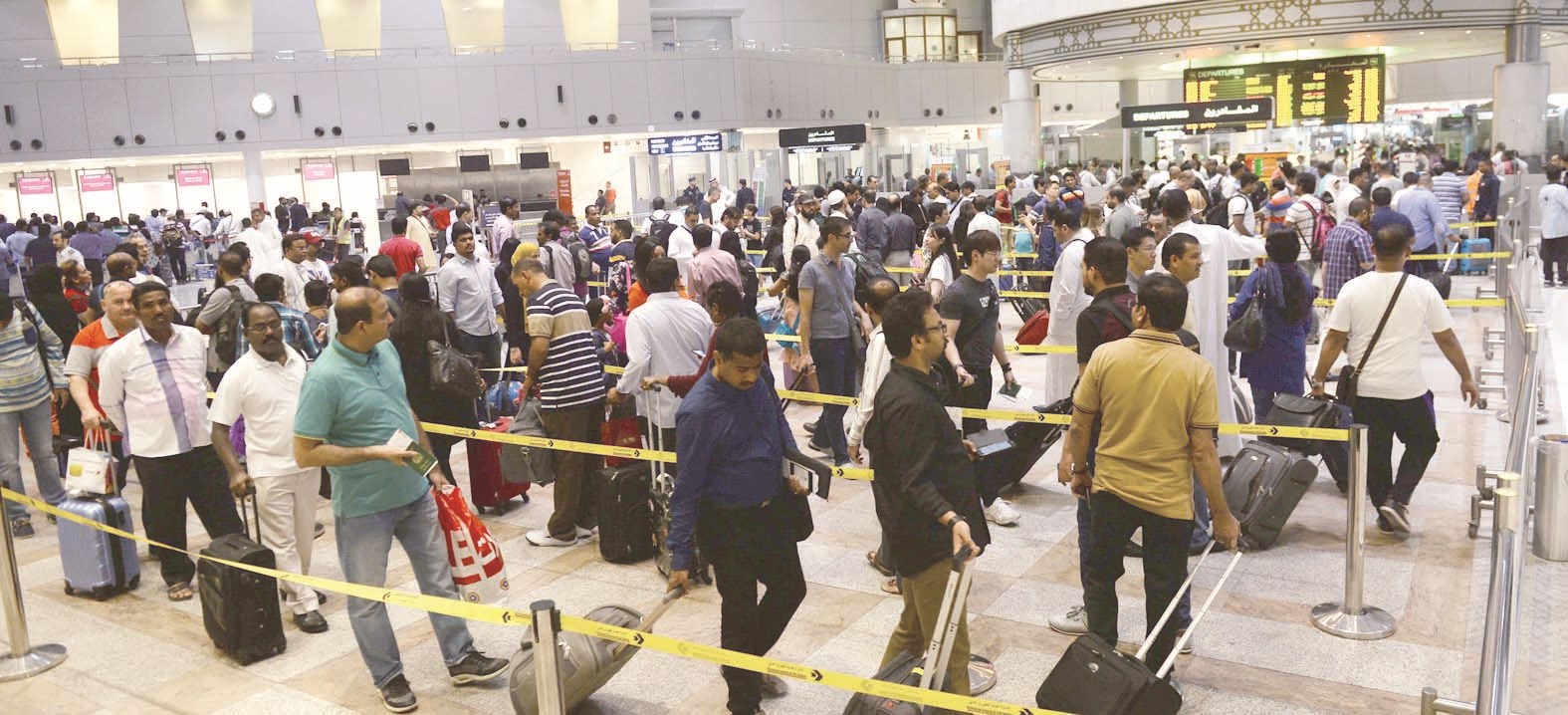 u0632u062du0627u0645 u0645u0644u062du0648u0638 u0642u0628u0644 u062du0644u0648u0644 u0639u064au062f u0627u0644u0641u0637u0631         (u062au0635u0648u064au0631 u0632u0643u0631u064au0627 u0639u0637u064au0629)