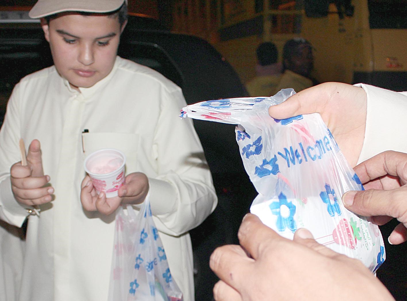 مواد غذائية تباع للأطفال