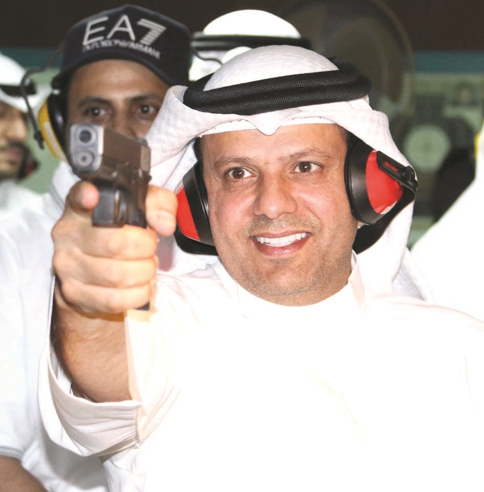 الكندري يركز على الهدف    (تصوير اسعد عبدالله)