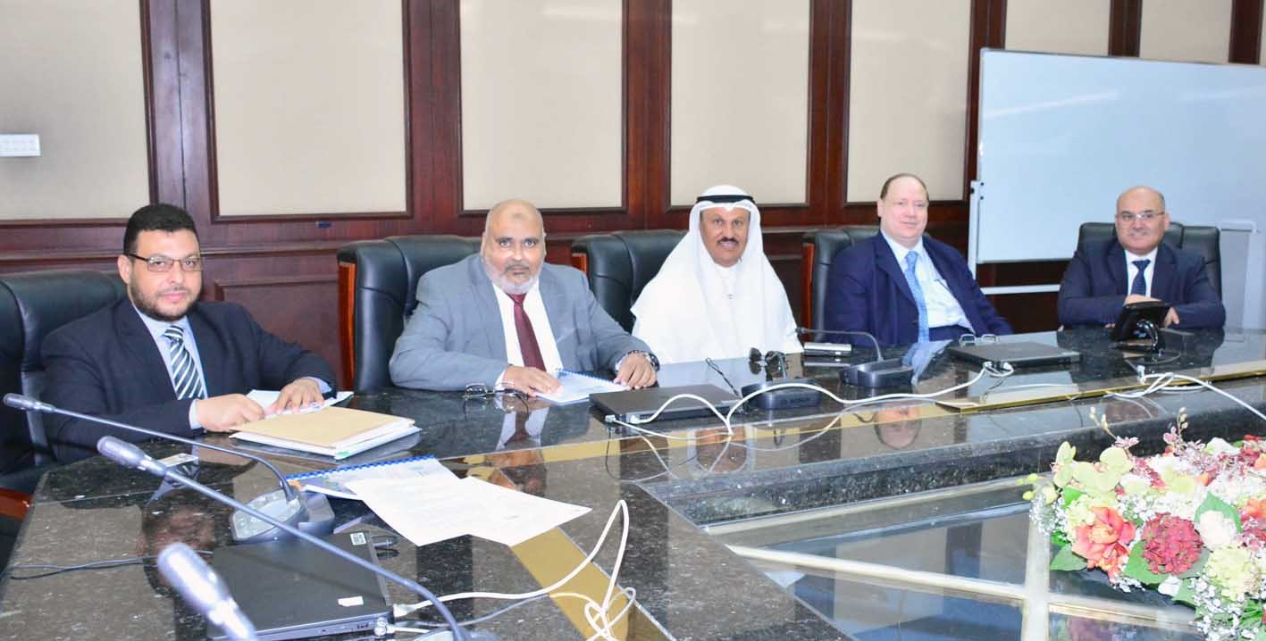 u0627u0644u0637u0628u0637u0628u0627u0626u064a u0645u062au0631u0626u0633u0627u064b u0627u0644u0627u062cu062au0645u0627u0639 (u062au0635u0648u064au0631 u0632u0643u0631u064au0627 u0639u0637u064au0629)