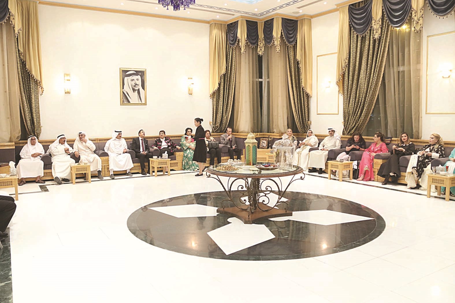 u062fu064au0648u0627u0646 u0631u0634u0627 u0627u0644u0635u0628u0627u062d u0627u0633u062au0642u0628u0644 u0627u0644u0645u0647u0646u0626u064au0646          (u062au0635u0648u064au0631 u0623u0633u0639u062f u0639u0628u062fu0627u0644u0644u0647)